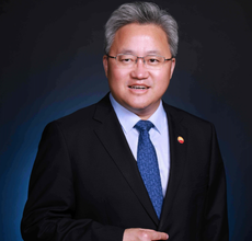 Dr. Lu Ruquan
