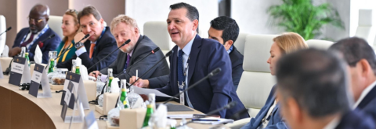 Leadership Roundtables Gallery 480X326