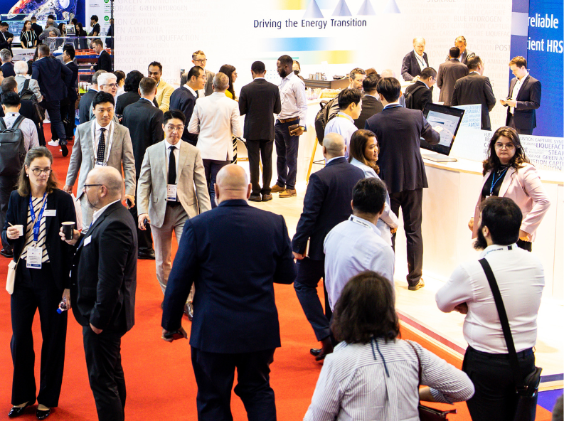 Gastech Exhibition Crowd 793X592 (1)